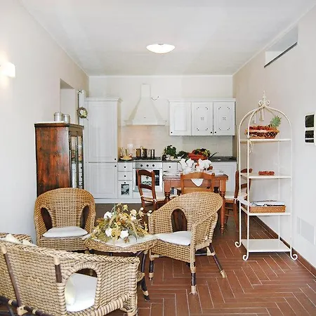 Casa Elena - 01